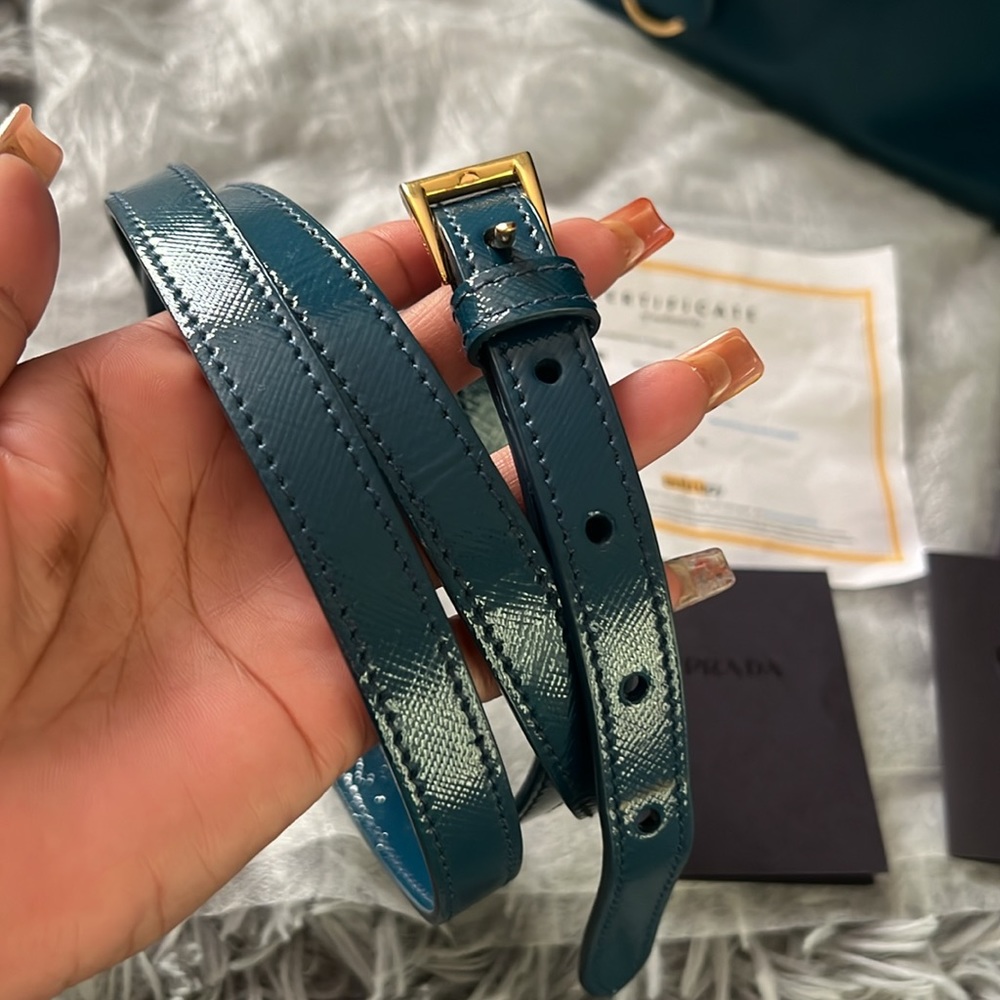 Prada saffiano leather bag - Picture 2 of 12